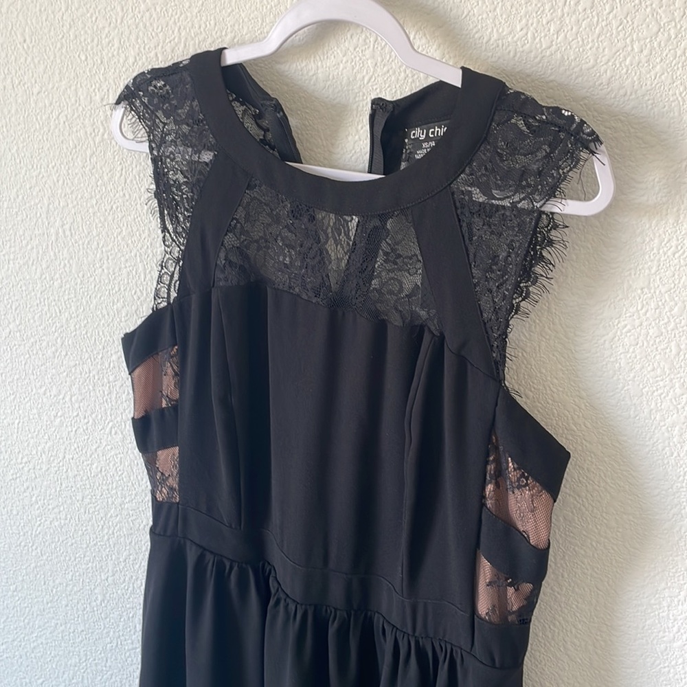 City Chic Black Fine Lace Dress NWT Size 14 - Picture 4 of 13